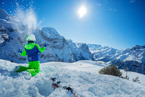 Gondeln über Kitzbühel, Bergbahn Kitzbühel, Urlaub mit Kinder, Winterurlaub mit Kinder, Urlaub Vater Sohn