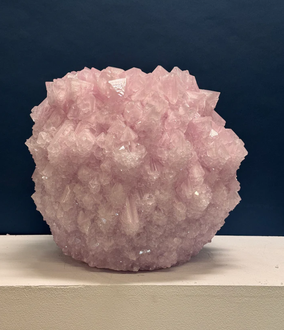 SOLD. MediumVase-Bubblegum-Height41cm-Diameter45cm-Weight58kg-01