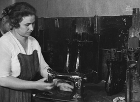 Bibliothek der Unterhaltung und des Wissens Heidi Fial Archiv