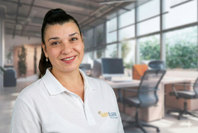 Portraitfoto von Liliana Frithum, Berufsmasseurin BODYALARM 