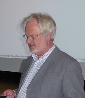 Dr. Michael Raub bei seinem Vortrag