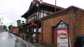 これが巷で有名な隠れ絶品の「祇園のいなり寿し」!