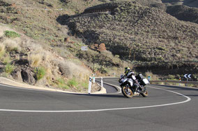Motorradfahren in den Bergen von Gran Canaria
