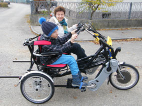 Fun2Go Dreirad: Komfort und Spaß zu zwei