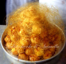 CROQUEMBOUCHE-DOLCI-RICETTE-LASPEZIA-LIGURIA-WWW.DOLCICHICCHEDIANTONELLA.COM