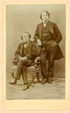 Quelle: Brahms-Institut Lübeck - Johannes Brahms (sitzend) mit Joseph Joachim in Klagenfurt 1867