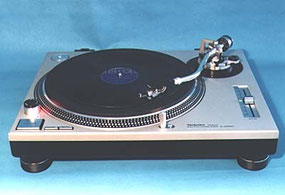 Piatto Technics SL-1200MK2