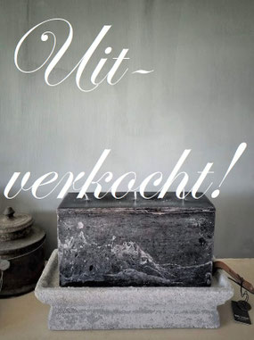 Blokkaars  3 lonten black, Stoer, Sober, Industrieel, Puur, Robuust, Grof, Landelijk wonen, Sfeervol, Geleefd, Stijlvol, Doorleefd, landelijke stijl, landelijke decoratie, vintage.