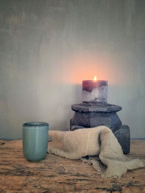 Mok servies Mystique Blue merk Brynxz, Stoer, Sober, Industrieel, Puur, Robuust, Grof, Landelijk wonen, Sfeervol, Geleefd, Stijlvol, Doorleefd, landelijke stijl, landelijke decoratie, vintage.