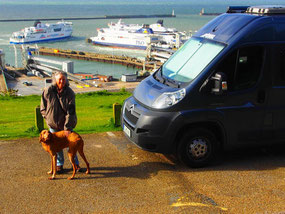 Stellplatz über dem Hafen von Dover