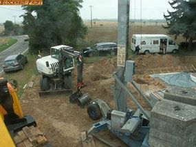 Blockhaus - Baustelle - Blockhausbau von A bis Z - Holzhaus bauen, Hausbau, Blockhausbau, Blockbohlenhaus, Bodenplatte, Fundament, Streifenfundament, Thermobodenplatte, Winterfestes Holzhaus, Günstig bauen