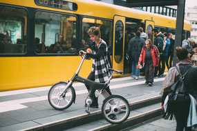 Vorteile von Falt- und Kompakt e-Bikes in einem e-motion e-Bike Shop kennenlernen