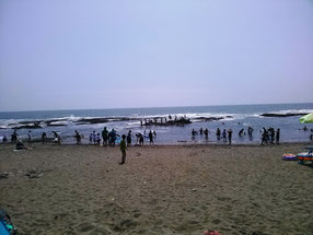 人がまばらな大洗海水浴場