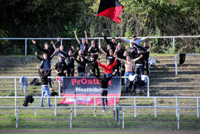 Beispielhafter und geiler Support der "Ultras Prostbek". Foto: Mathias Reß
