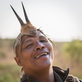 san bushmen bushwalk central kalahari botswana