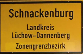 Ortsschild von Schnackenburg, Zonengrenzbezirk