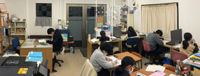 学習風景の画像