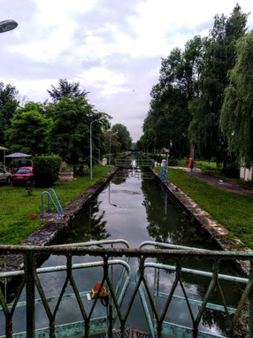 Écluse à Froncles, sur le Canal Entre Champagne et Bourgogne