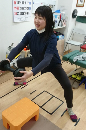 嫁さん、美尻トレーニング中の写真