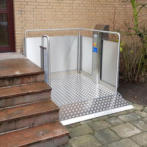 Hebelift oder Personenhubbühne inBuelstringen, Wieglitz, Schwarzer Pfuhl, Ellersell