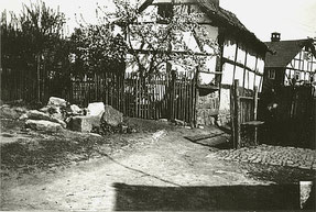 Ein Steinhaufen - Reste der Synagoge