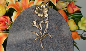 bronze-fleur-lys-plaque-enterrement-deces-devis-gratuit