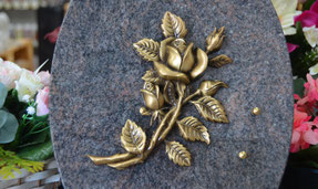 bronze-roses-beaumes-de-venise-camaret-sur-aigues-sablet