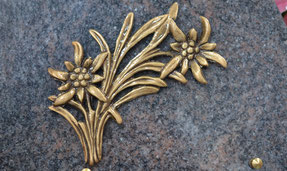bronze-gerbes-florales-fleurs-diverses-edelweiss-montage-decoration