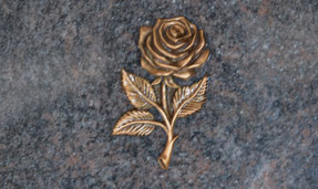bronze-tete-rose-plante-culture-plaque-funeraire-e=obseques