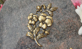 bronze-gerbes-palmette-pensees-composition-florale