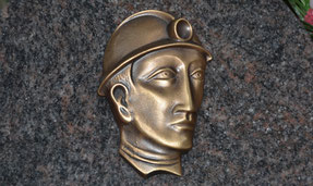 bronze-lampe-mineur-plaque-funeraire-ornement-decoration