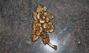 bronze-gerbes-violettes-fleurs-paquerettes-pensees