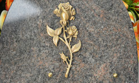 bronze-roses-pompes-funebres-cavaillon-service-funeraire