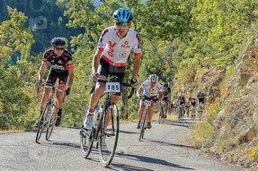 Alex en plein effort dans la sévère remontée vers Pradelle