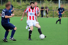 Am Ball für den OSV: Esmin Sejdi. Foto: Mathias Merk