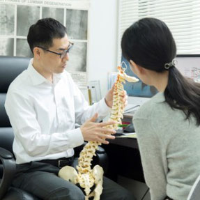 ドクターバンカイロプラクティック：Dr.Ban Chiropractic in Osaka