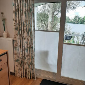 Sonnenschutz nach Maß im Wohnzimmer in Rodenbach bei Hanau