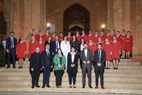 Sous le Haut Patronage de son excellence Madame Anne Grillo, ambassadrice de France au Liban, le Groupe Clarins et le Groupe Fattal célèbrent 50 ans de partenariat et honorent à cette occasion les sapeuses-pompières du Liban.