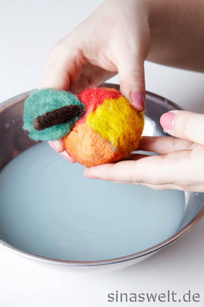 DIY, do it yourself, selber machen, selbst machen, Selbermachen, Filzen, Filz, kreativ, Basteln mit Kindern, kreativ mit Kindern, Dekoidee, nähen, Nähkissen, Nadelkissen, Anleitung, Bastelanleitung, diy möbel, diy geschenke, diy ideen, do it yourself, do