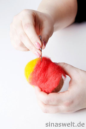 DIY, do it yourself, selber machen, selbst machen, Selbermachen, Filzen, Filz, kreativ, Basteln mit Kindern, kreativ mit Kindern, Dekoidee, nähen, Nähkissen, Nadelkissen, Anleitung, Bastelanleitung, diy möbel, diy geschenke, diy ideen, do it yourself, do