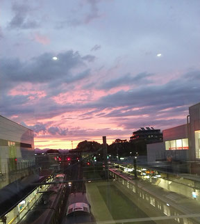 風見速英二の空と町の画像