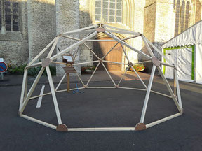Dôme géodésique f2 en bois