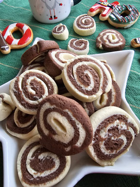 Schwarz-Weiß-Gebäck klassisch gebacken