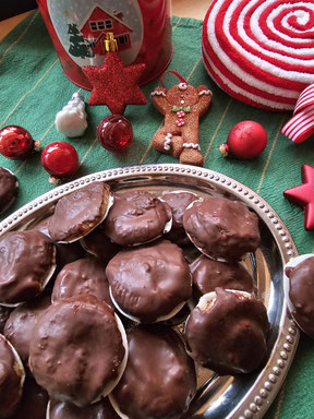 Elisenlebkuchen Rezept saftig und original