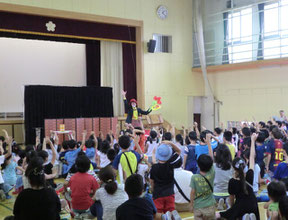 小学校のイベント出演。大道芸。ピエロ