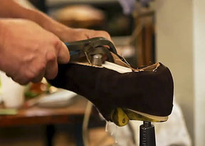 der Schaft wird gezogen Foto © Crockett & Jones