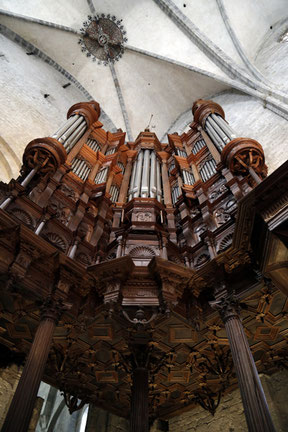 L'orgue de la cathédrale de Saint-Bertrand-de-Comminges, grand site touristique au cœur des Pyrénées centrales 