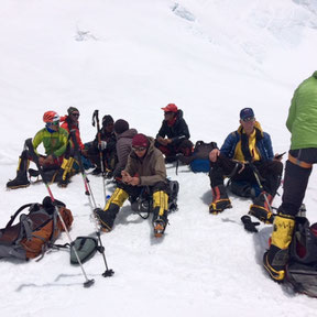 Makalu Expedition, Makalu Expedition 2016, AMICAL alpin, Nepal Expeditionen, Bergschule in Oberstdorf, Bergschule im Kleinwalsertal, Bergschule im Oberallgäu, Alpinschule in Oberstdorf, Aktiv am Berg unterwegs, Alpine Welten in Nepal entdecken, Alpenverei