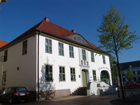 "ALtes Rathaus" Historisches Gebäude in der August-Bebel-Straße
