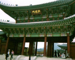 徳寿宮の門